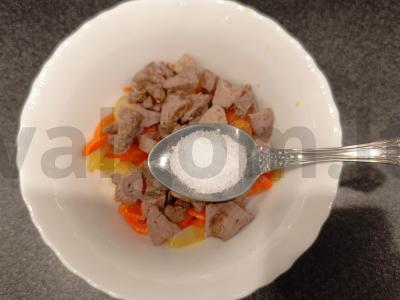 Salotas „Ryškus“ su vištienos kepenėlėmis ir daržovėmis Žingsnis 8