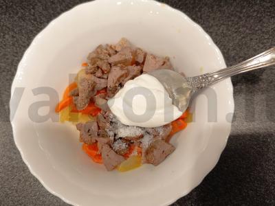 Salotas „Ryškus“ su vištienos kepenėlėmis ir daržovėmis Žingsnis 9