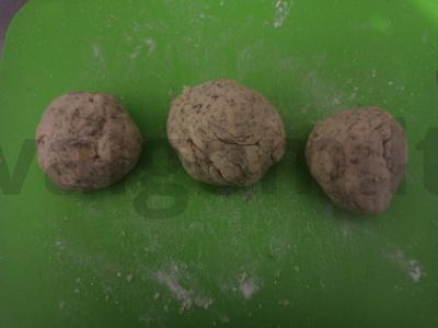 Kvietiniai blyneliai su krapais ir Adygei druska Žingsnis 3