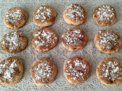 Varškės ir obuolių sausainiai „Šarlotė“ pagrindine nuotrauka