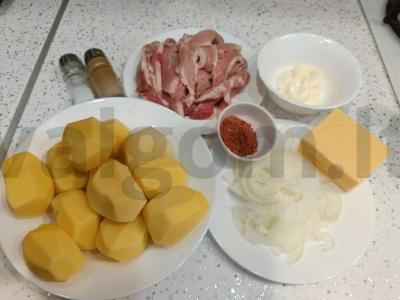 Mėsa prancūziškai su bulvėmis Žingsnis 1