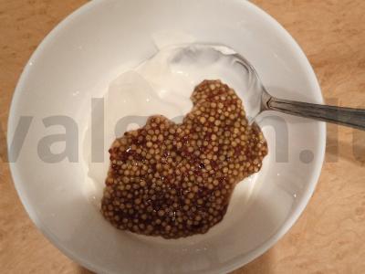 Salotos su rūkytomis vištienos krūtinėlėmis ir grietine Žingsnis 5