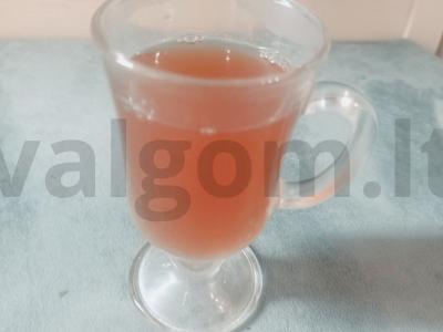 Arbata su cinamonu ir apelsinu pagrindine nuotrauka