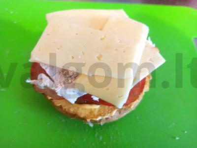 Sūrio burgeris su rūkytomis vištienos krūtinėlėmis Žingsnis 5