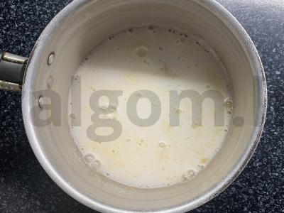 Mannos košė su kokosų pienu, mėlynėmis ir ruduoju cukrumi Žingsnis 2