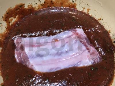 Kiaulienos šonkauliai pomidorų padaže Žingsnis 5