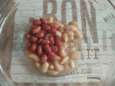 Du rūšių pupelės salate su cukinija ir kalakutiena Žingsnis 1