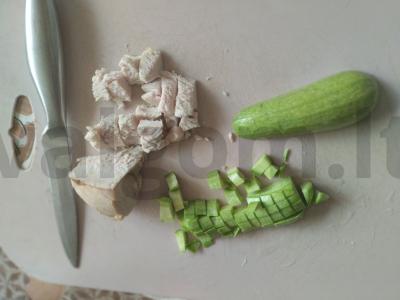 Du rūšių pupelės salate su cukinija ir kalakutiena Žingsnis 2