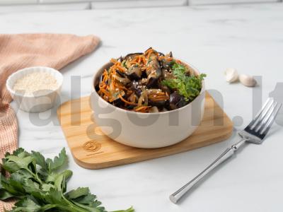 Korejiškai marinuoti baklažanai su morkomis pagrindine nuotrauka