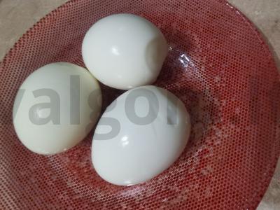 Silkė po kailiu su kiaušiniu Žingsnis 1