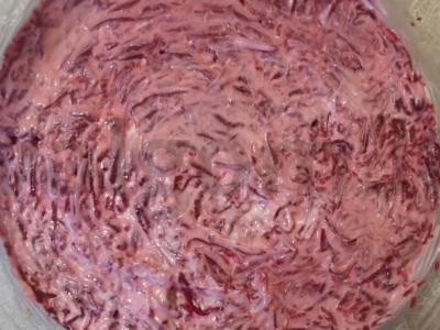 Silkė po kailiu su kiaušiniu Žingsnis 7