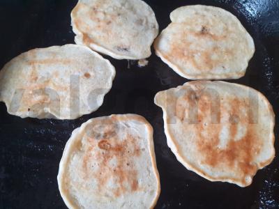 Vaniliniai blynai su bananais pusryčiams Žingsnis 4