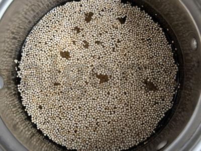 Kvinoja su pienu Žingsnis 1