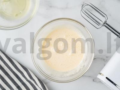 Šokoladinis pyragas su persimonu Žingsnis 2