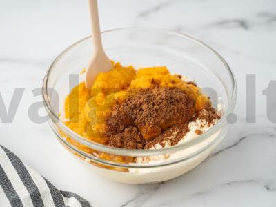 Šokoladinis pyragas su persimonu Žingsnis 4