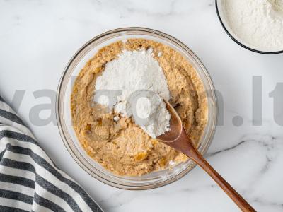 Šokoladinis pyragas su persimonu Žingsnis 5