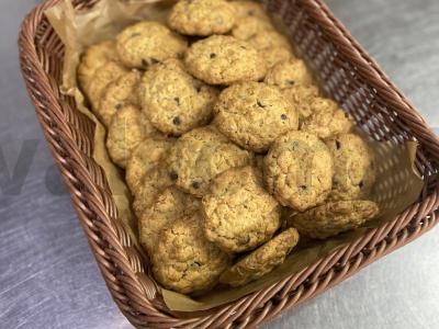 Avižiniai sausainiai su šokolado gabaliukais (Amerikietiški) pagrindine nuotrauka