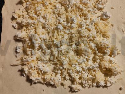 Chachapuri iš sluoksniuoto tešlos su mocarela ir varške Žingsnis 2