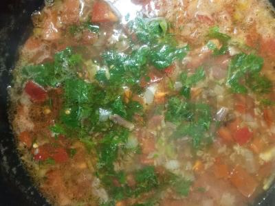 Ryžiai su troškiniu, pomidorais, paprika ir sūriu Žingsnis 3