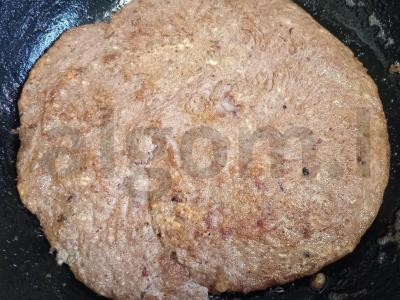 Vištienos kepenų tortas su grietinės kremu Žingsnis 7