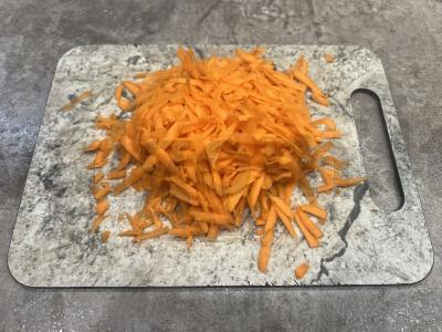 Skumbrė, įdaryta daržovėmis Žingsnis 4