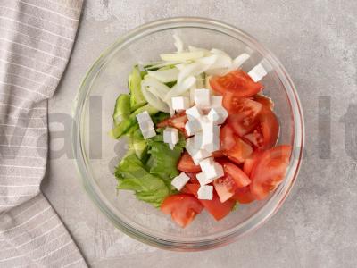 Salotas su feta ir moliūgų sėklomis Žingsnis 6