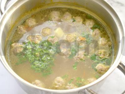 Sriuba su makaronais ir mėsos kukuliais Žingsnis 6