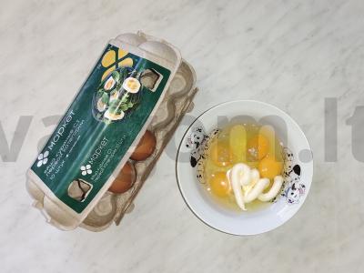 Kiaušinių pusryčiai su daržovėmis ir dešrelėmis Žingsnis 4