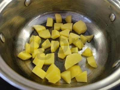 Vegetariškos kopūstų sriubos su grūdais be apkepimo Žingsnis 1