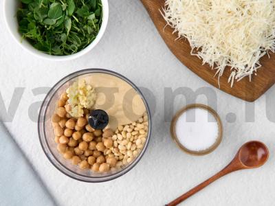Pesto-humus su pomidorų trapučiais Žingsnis 2
