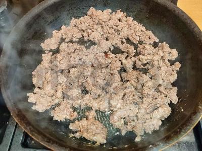 Sultingi čeburekai su jautienos faršu Žingsnis 1