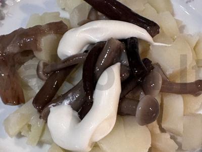 Salotas „Rudens voveraitės“ su raudonąja ikra Žingsnis 3