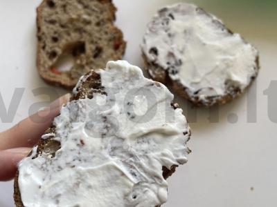 Daržovių brusketė ant daugiagrūdžio duonos Žingsnis 3