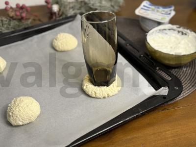 Varškės vafliai su vyšniomis Žingsnis 2