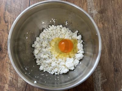 Pica ant varškės tešlos Žingsnis 2