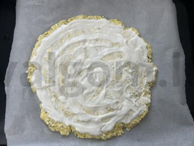 Pica ant varškės tešlos Žingsnis 8