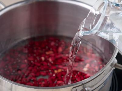 Vegetariškas pupelių sriuba Žingsnis 2