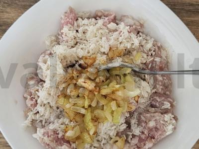 Turkiški kopūstai vynuogių lapuose „Sarma“ Žingsnis 2