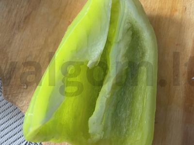 Vasaros salotos su kepta paprika Žingsnis 1