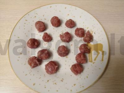 Spagečiai su mėsos kukuliais ir pomidorais Žingsnis 1