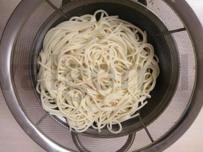 Spagečiai su mėsos kukuliais ir pomidorais Žingsnis 4