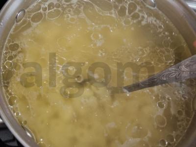 Makaronai su faršu ir svogūnais Žingsnis 2