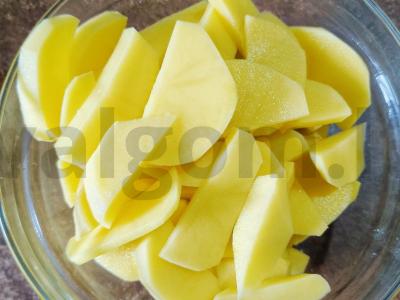 Lašišų sriuba su daržovėmis Žingsnis 1