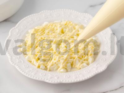 Salotas „Vynogradinka“ su vištiena ir sūriu Žingsnis 3