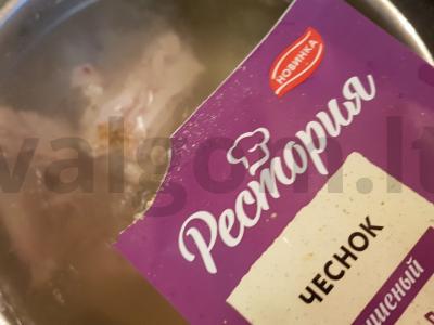 Lengvas triušienos sriuba su žvaigždutėmis makaronais ir itališkais prieskoniais Žingsnis 3