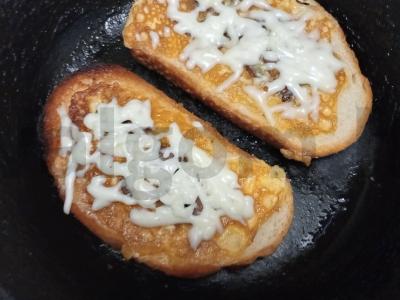 Karšti sumuštiniai su pievagrybiais ir mocarela Žingsnis 9