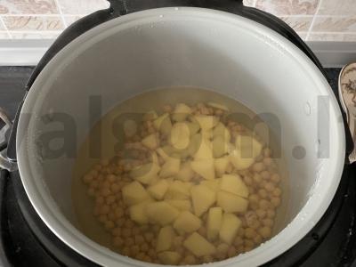 Sriuba su avinžirniais ir kotletukais lėtoje viryklėje Žingsnis 5