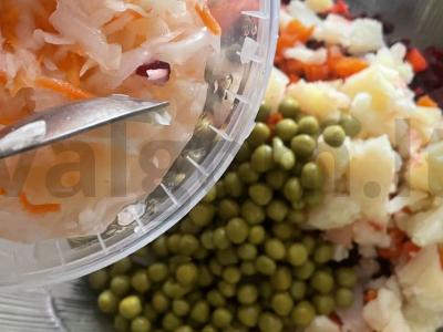 Greitas vinigretas su raugintais kopūstais Žingsnis 7