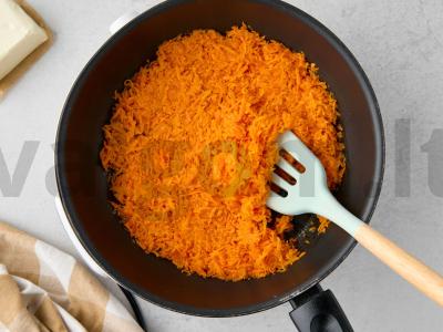 Užkandžių morkų-varškės ritinys Žingsnis 1