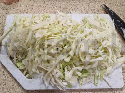 Kepta kopūstai su dešrelėmis ir grietine Žingsnis 4